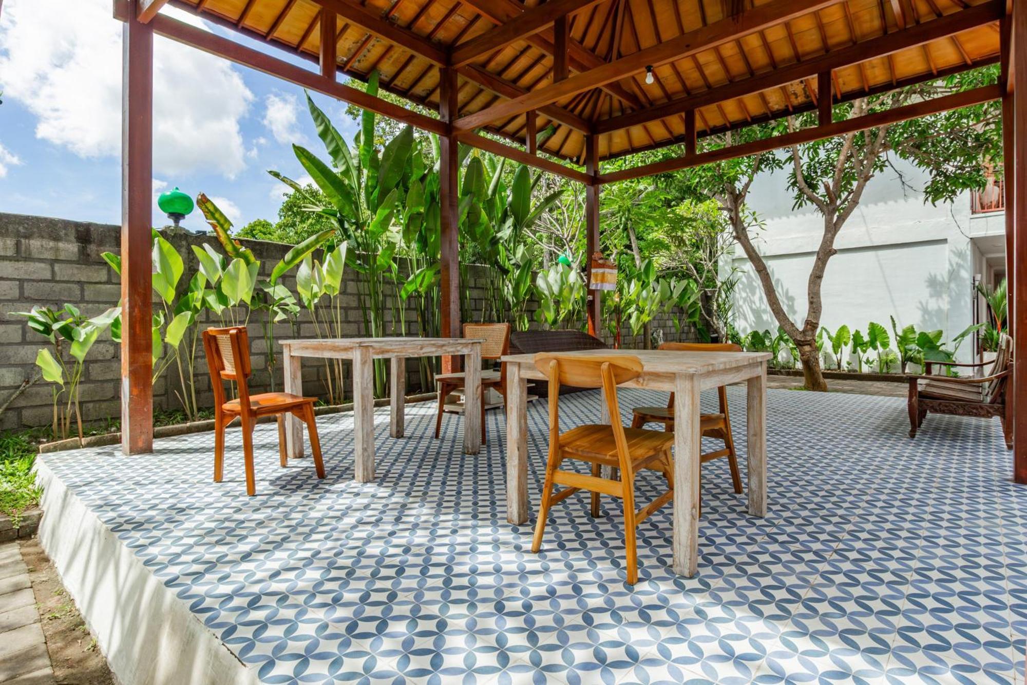 Capital O 93944 Geweka Homestay Jimbaran Extérieur photo