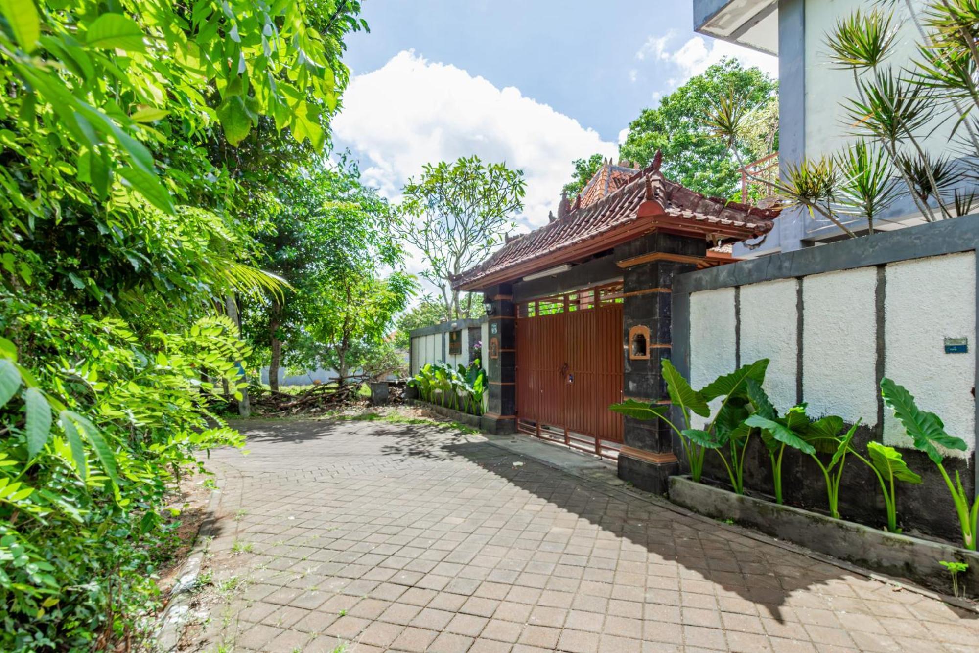 Capital O 93944 Geweka Homestay Jimbaran Extérieur photo